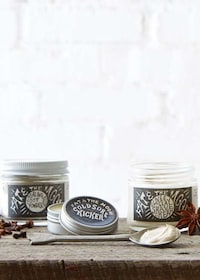 Clay-Infused Shaving Creams Image 2