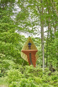 Bird-Shaped Tree Houses Image 4