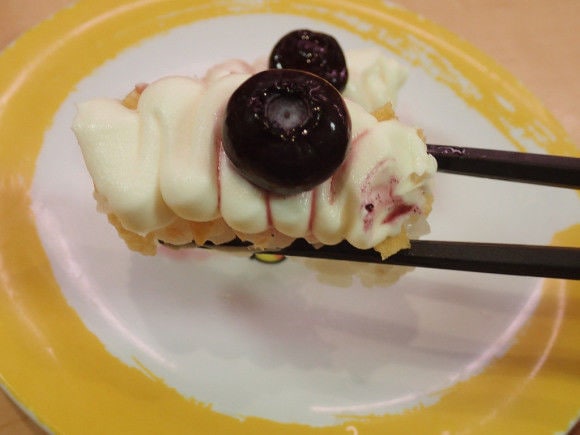 Blueberry Dessert Sushi