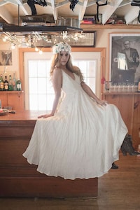 Playful Vintage-Inspired Fashion Image 6
