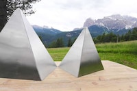 Mountain-Mimicking Benches Image 3