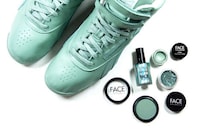 Inspirational Sneaker Soles Image 3