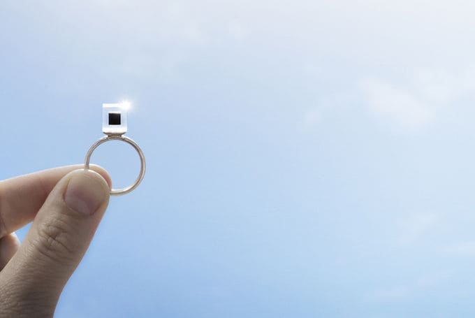 Pollution-Compressing Jewelry