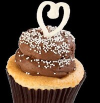 Romatic Gluten-Free Cupcakes Image 7