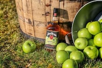 Apple-Flavored Bourbons Image 3