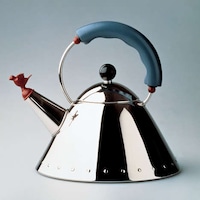 Iconic Anniversary Kettles Image 8