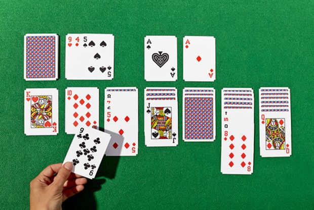 Pixelated Solitare Sets