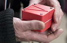 Shape-Shifting Navigation Cubes