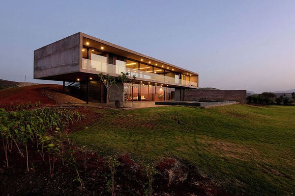 Panoramic Minimalist Houses