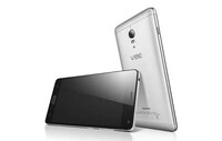 Selfie-Focused Camera Phones Image 4