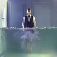 Half-Submerged Portraits Image 3