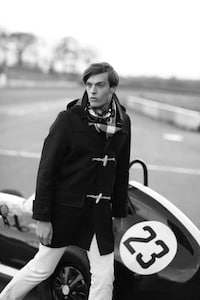 Sporty Neo-Vintage Fashion Image 6