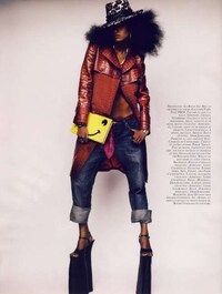 Models with Humongous Platform Sandals Image 7