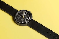 Sleek Marble Timepieces Image 6