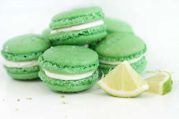 40 Examples of Delicious Macarons
