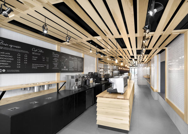 24 Elegant Pastry Shop Designs