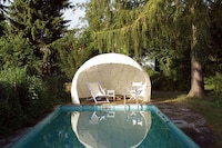 Relaxing Garden Igloos Image 2