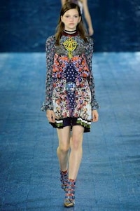 Contemporary Folkloric Fashion Image 5