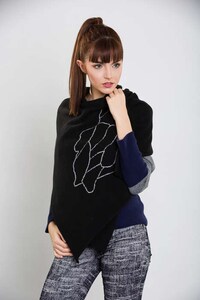Luxe Cashmere Travelwear Image 8