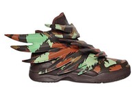 Winged Camo-Printed Shoes Image 5