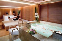 Luxury Fashion Label Spas Image 7
