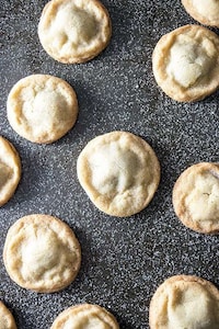 Chocolate Spread-Stuffed Cookies Image 3