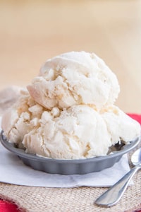Festive Cheesecake Ice Creams Image 3