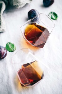 Plum-Infused Classic Cocktails Image 3