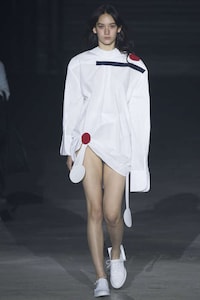 Contemporary Deconstructed Fashion Image 6