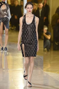 Sultry Military Fashion Image 7