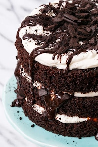 Messy Mudslide Cakes Image 4