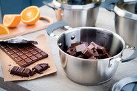 Streamlined Stackable Cookware Image 2