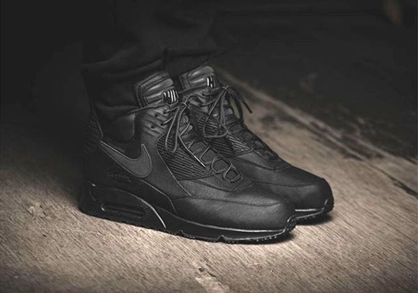 Sneaker-Boot Hybrids