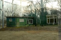 Glass-Covered Memorial Sites Image 3