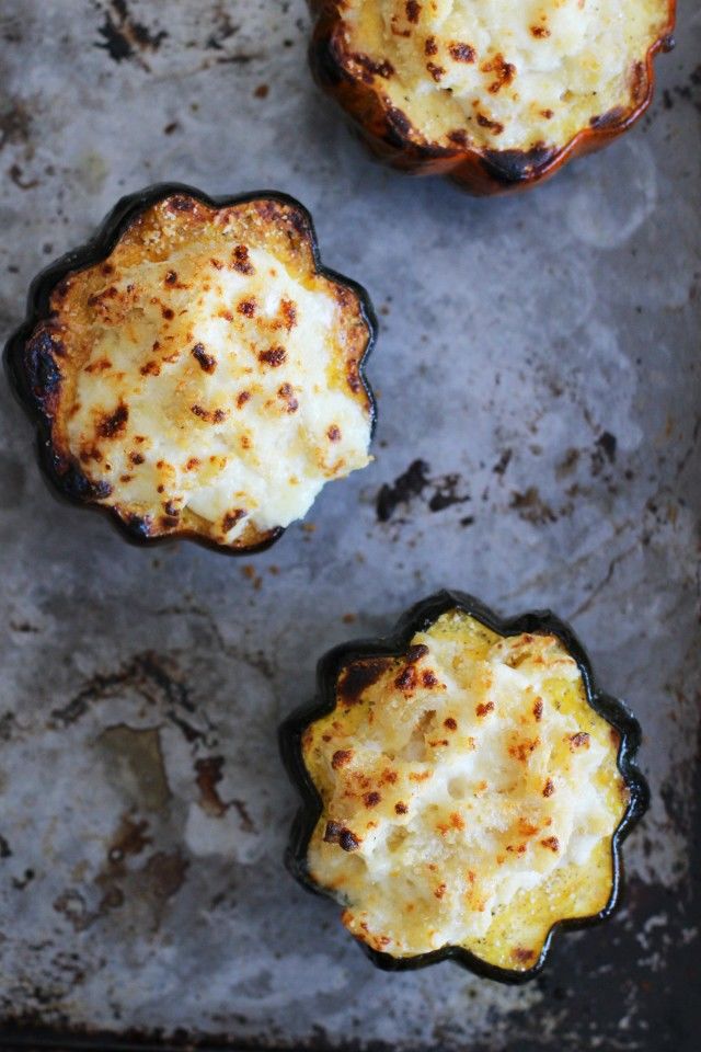 Macaroni-Stuffed Squashes