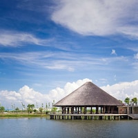 Parasol-Roofed Pavilions Image 6