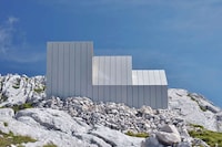 Multi-Tiered Mountain Homes Image 4