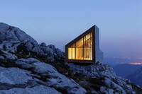 Multi-Tiered Mountain Homes Image 6