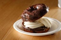 Chemistry-Based Bakeries Image 2