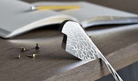 Swallow-Inspired Desk Accessories Image 2