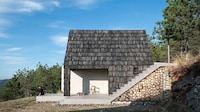 Hillside Mountain Homes Image 5