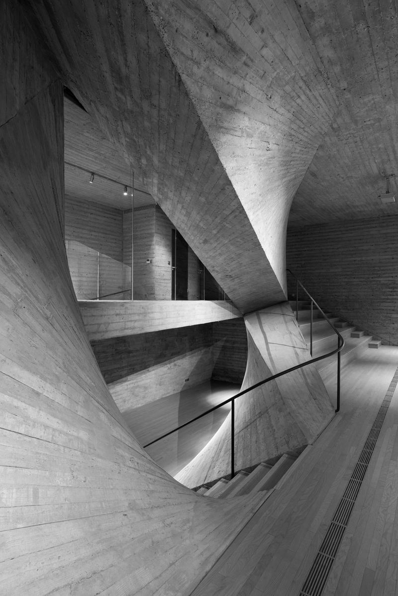 Twisted Concrete Galleries