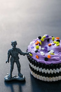 Zombified Confetti Cupcakes Image 3