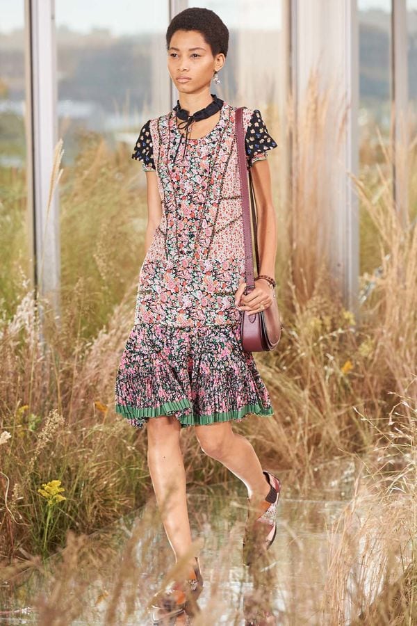 45 70s-Inspired Fashion Collections