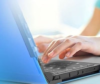 Drop-Proof Laptop Cases Image 3