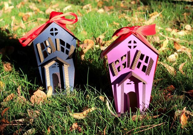 Haunted Paper Houses