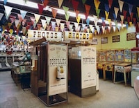 60s Arcade Photography Image 8