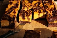 Boozy Gluten-Free Cheesecakes Image 6