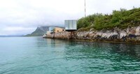 Cozy Cantilevered Cabins Image 2