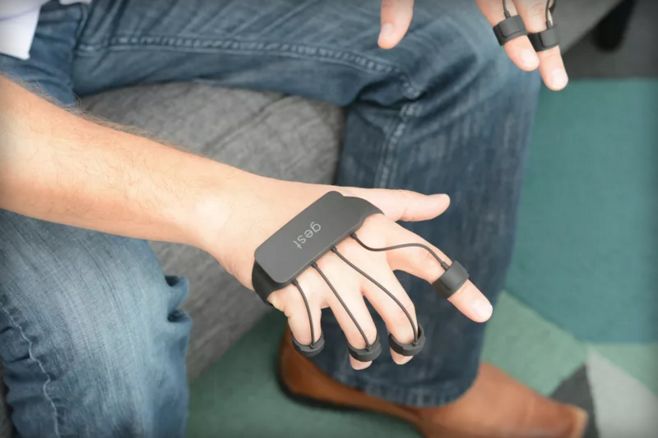 Minimal Wearable Controllers
